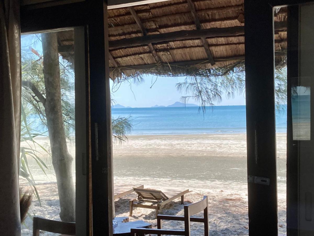 La Ong Lay Hotel Koh Phayam Exterior foto