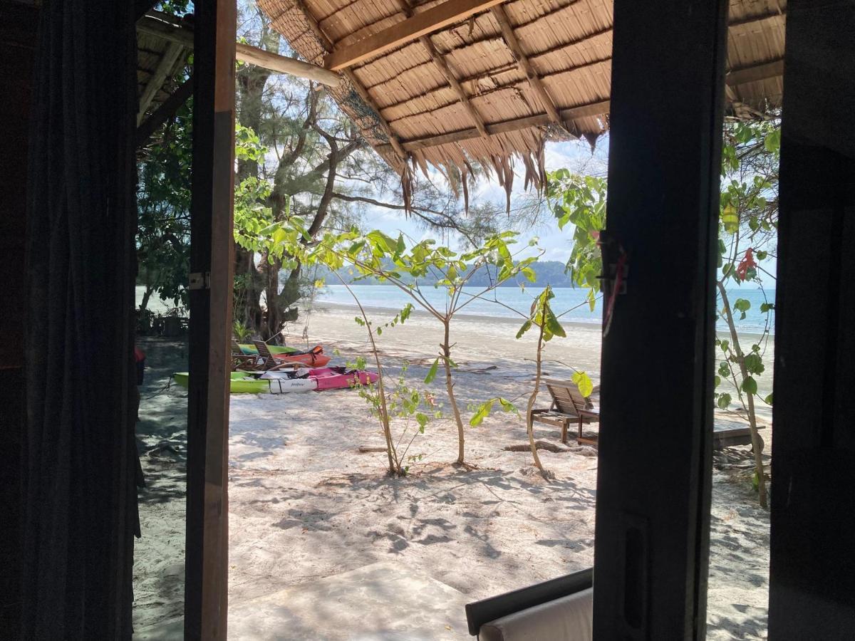 La Ong Lay Hotel Koh Phayam Exterior foto