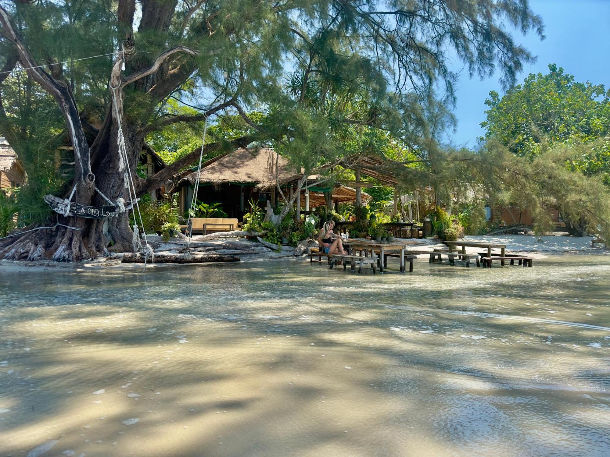 La Ong Lay Hotel Koh Phayam Exterior foto