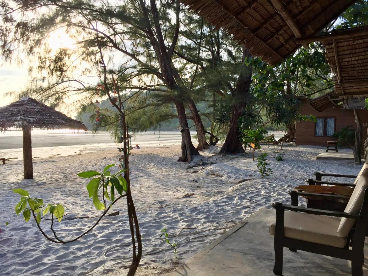 La Ong Lay Hotel Koh Phayam Exterior foto