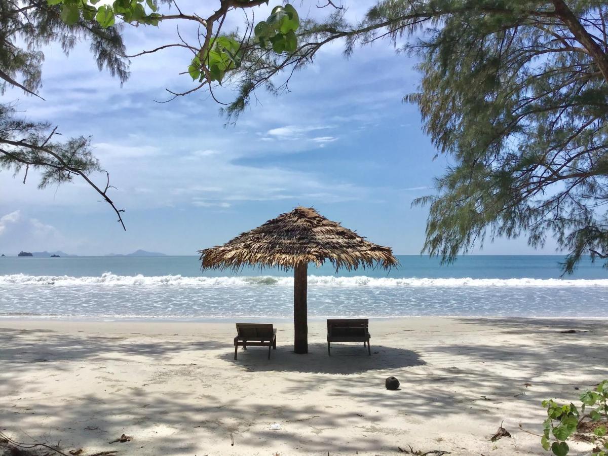 La Ong Lay Hotel Koh Phayam Exterior foto